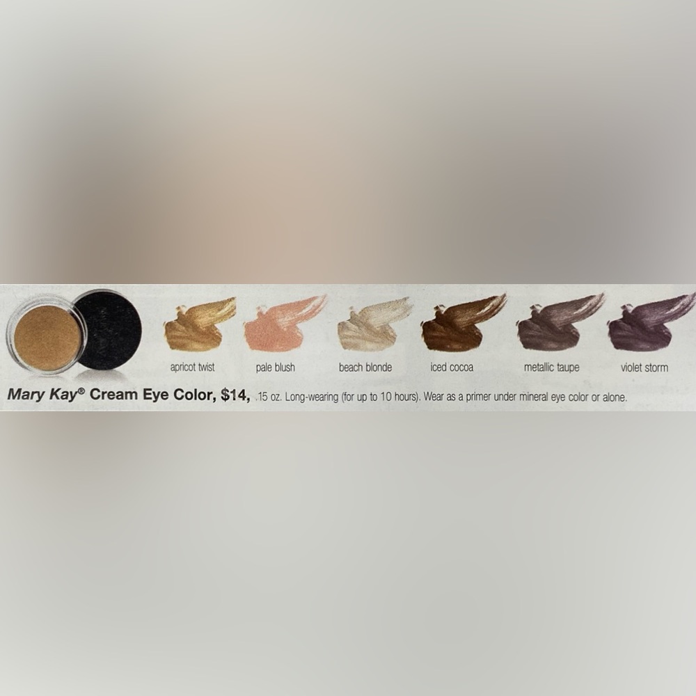MK20.   NIB  MARY KAY CREAM EYE COLOR ICED COCOA discontinued beautiful color.